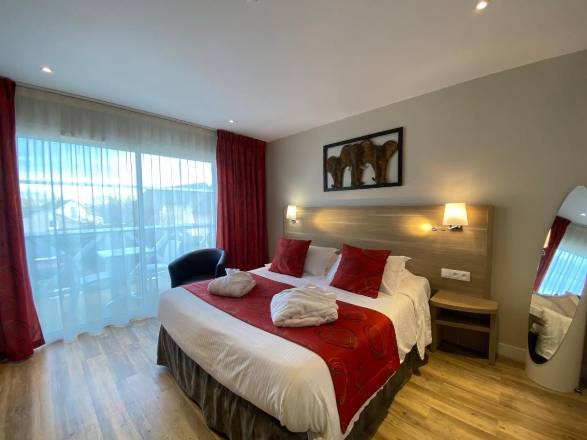 Contact Hotel - Motel Les Bleuets & Spa La Riviere-Saint-Sauveur Екстер'єр фото