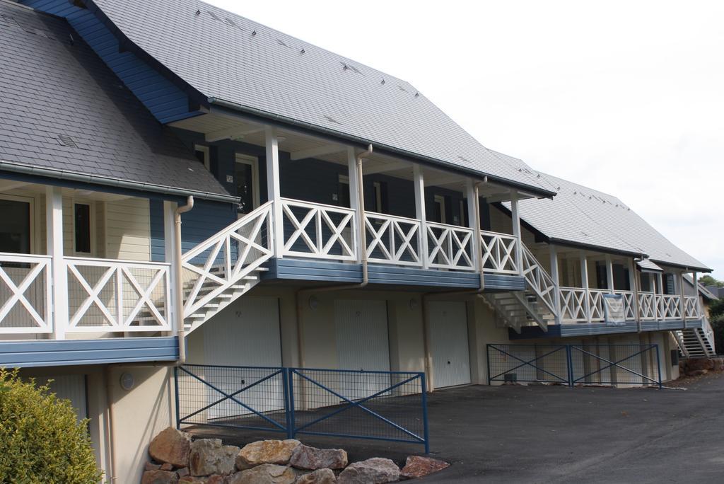 Contact Hotel - Motel Les Bleuets & Spa La Riviere-Saint-Sauveur Екстер'єр фото